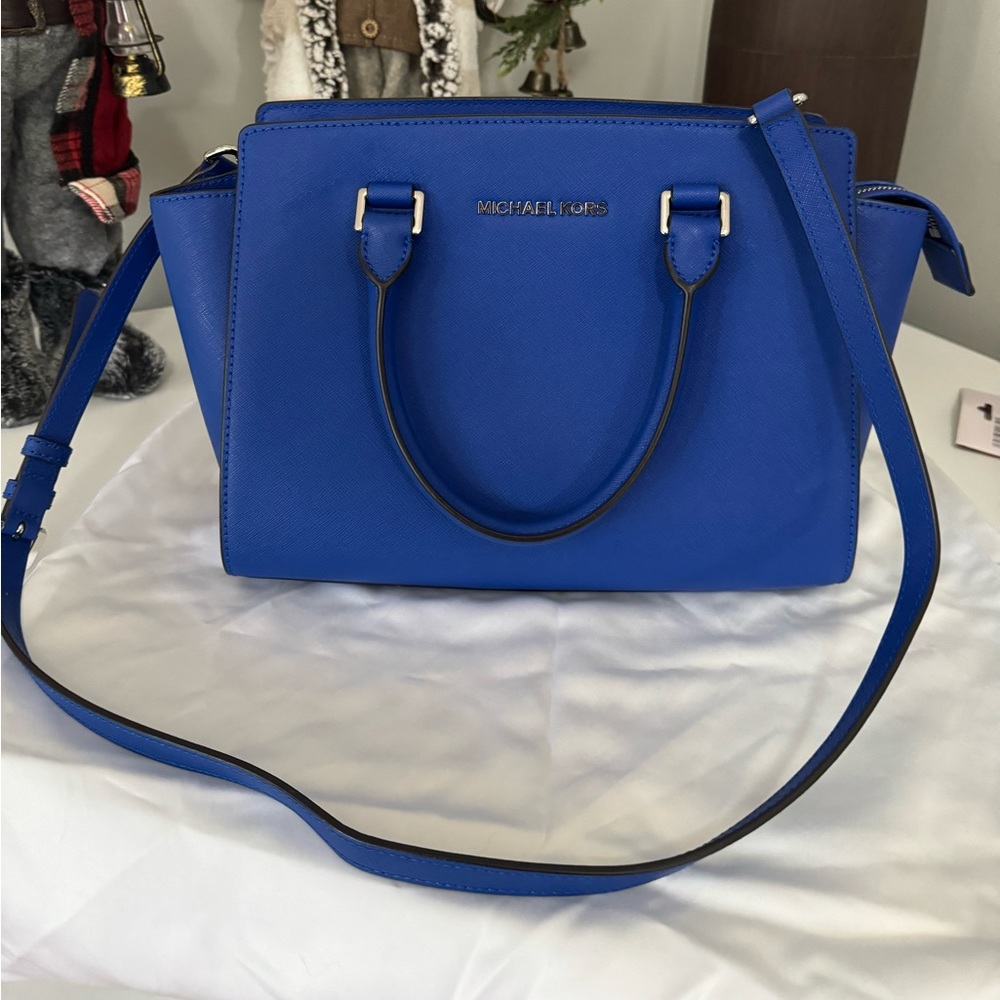 Micheal Kors blue bag